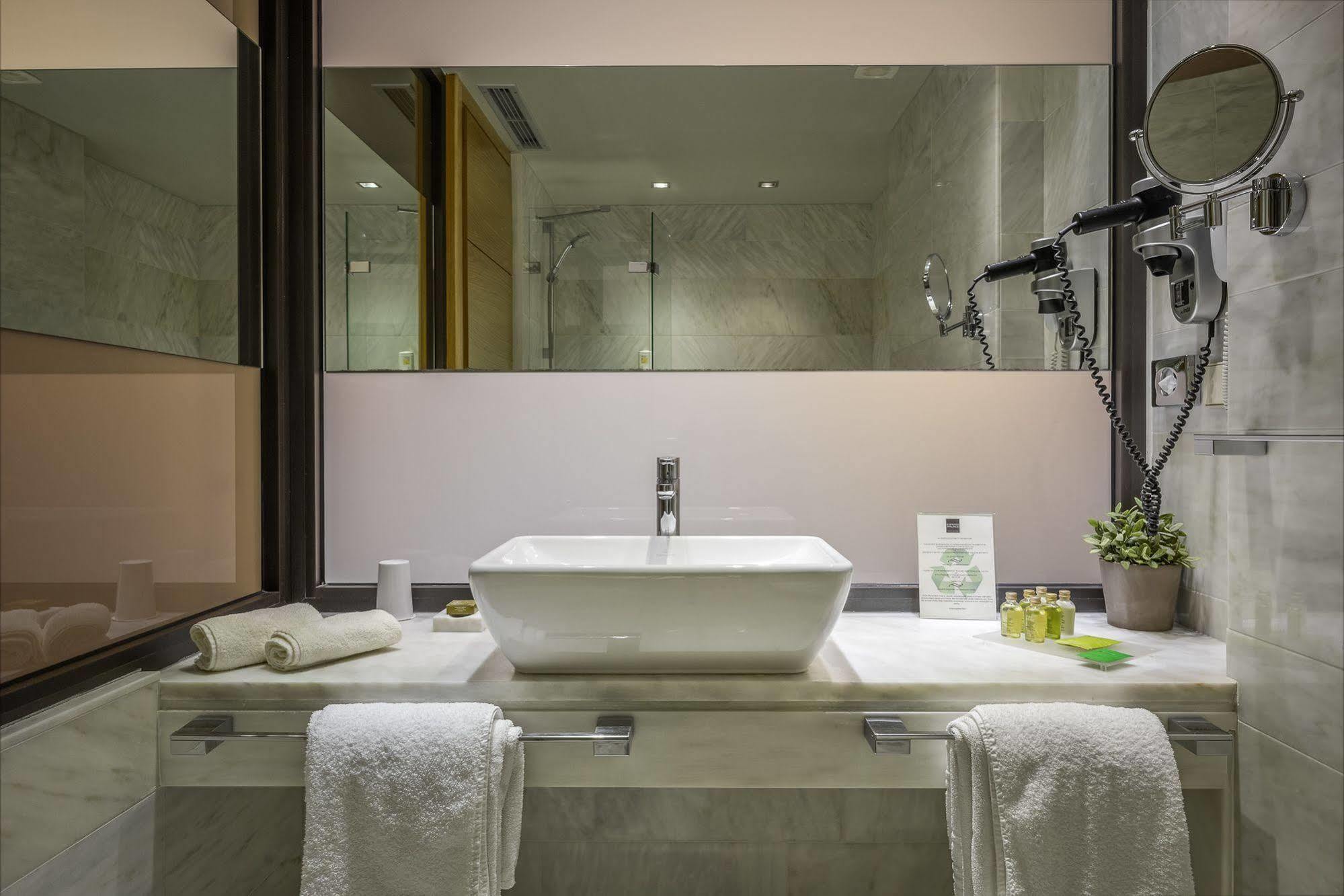 Esperos Palace Luxury & Spa Hotel Kastoria Exterior photo